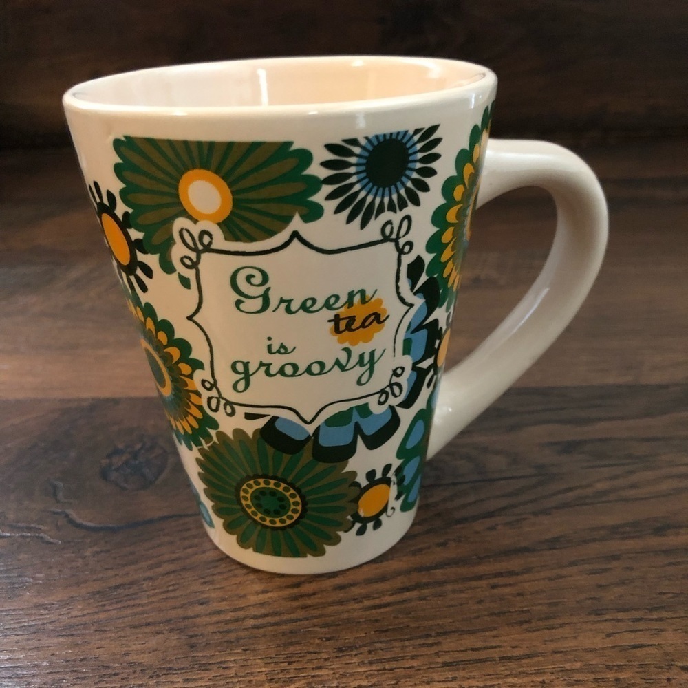 "Green Tea‎ is Groovy" Retro Hippie Boho Look Mug